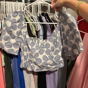 South Moon Under Blue and White Ruched Crop Blouse. Medium. NWT